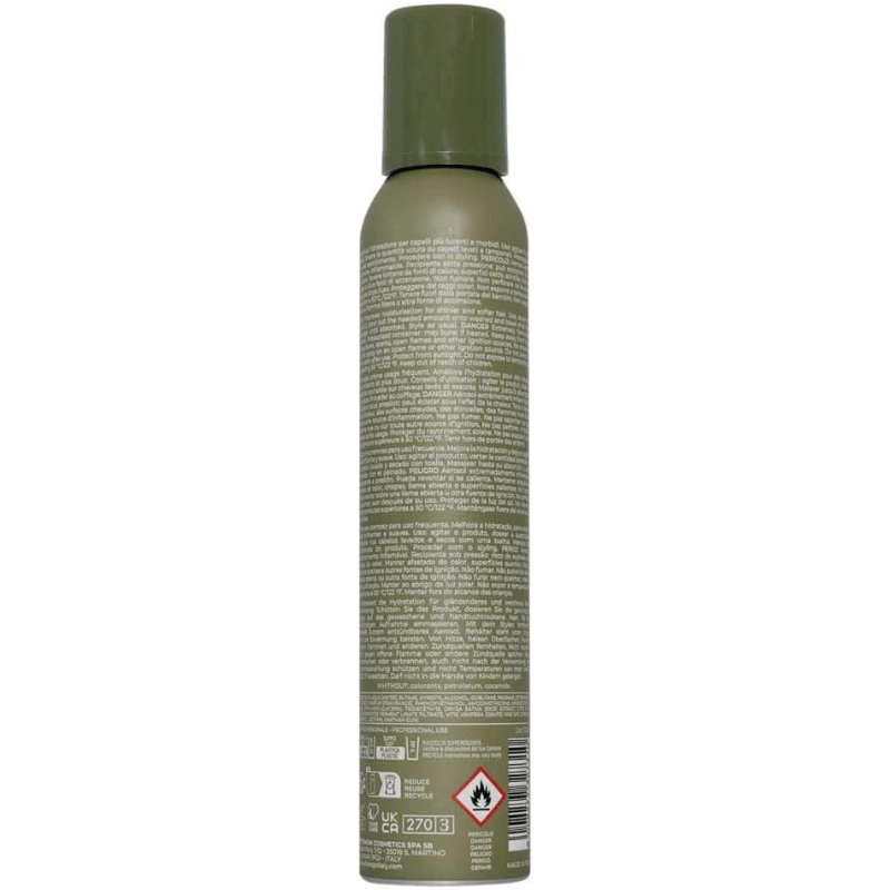Hair mousse bottle with green cap, conditions and hydrates all hair types, paraben-free, no artificial colorants. Suitable for daily use.