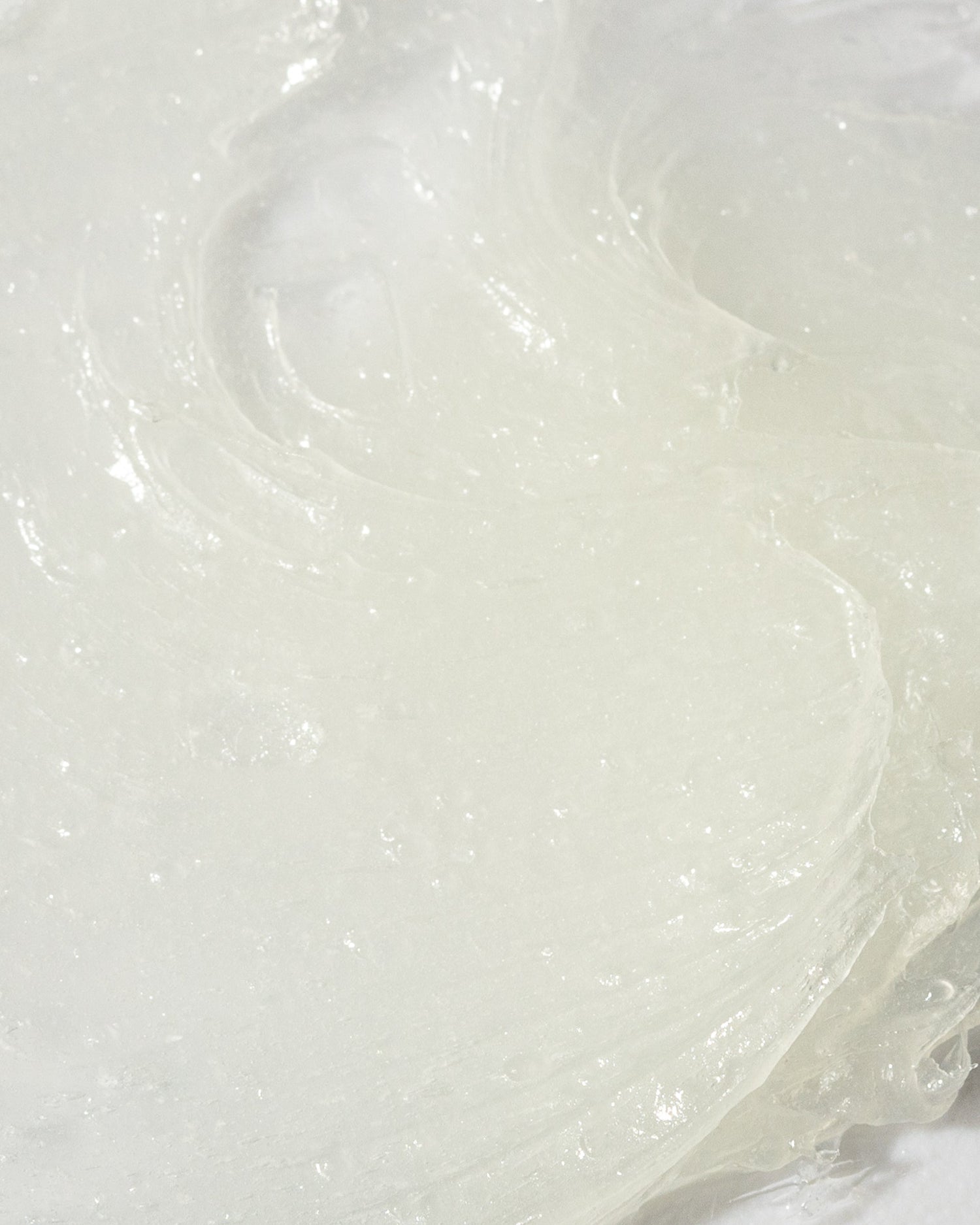 Close-up of Vivier V-STAT Advanced Repair Gel texture, ideal for scar treatment and post-procedure skin care.