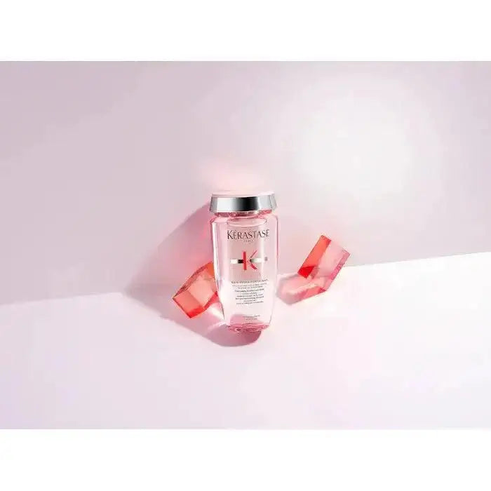 Kérastase Bain Hydra Fortifiant fortifying shampoo for fragile hair with protective and strengthening benefits.
