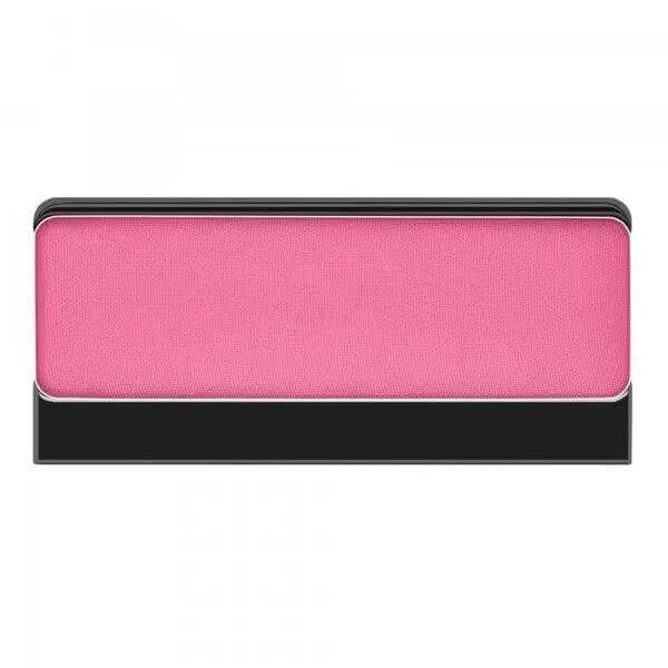 Malu Wilz 4g pink blush compact for a natural, radiant cheek glow.