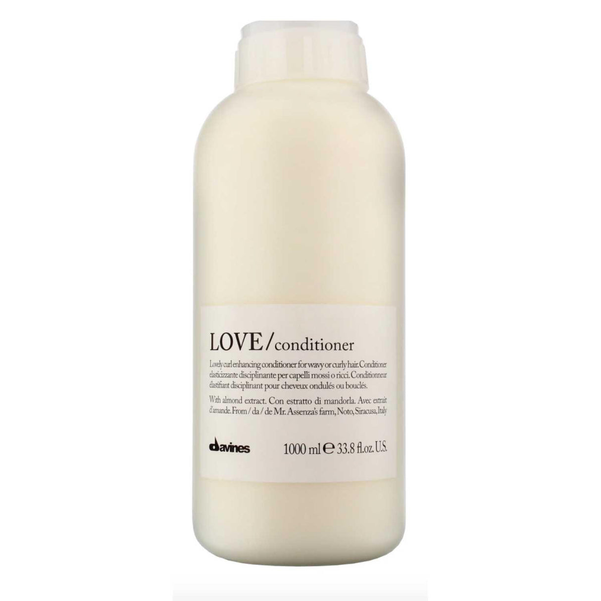Davines LOVE Curl Conditioner Liter, protein-enriched for curly hair, enhances softness, elasticity, and volume, 1000ml.