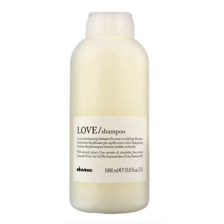 Davines LOVE Curl Shampoo Liter for curly and wavy hair, enhances elasticity, volume, and shine.