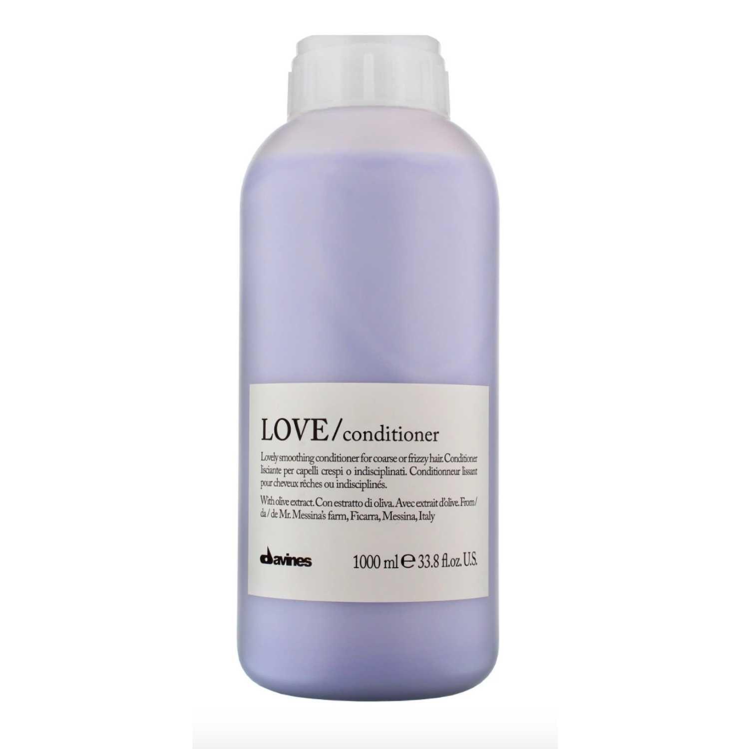Davines Essential Haircare LOVE Smoothing Conditioner 1000ml bottle – anti-frizz formula for smooth, shiny, elastic hair.