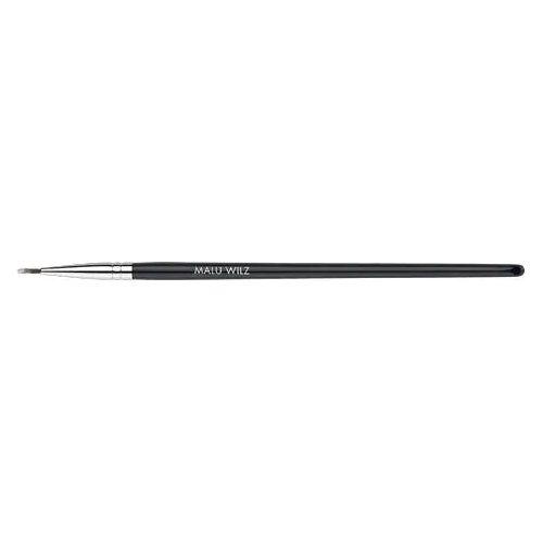 Malu Wilz Eyeliner Brush with tapered synthetic bristles for precise eyeliner application.