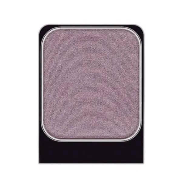 Malu Wilz premium eyeshadow in a stunning purple shade, 1.4g, enhances eye makeup with vibrant color and depth.