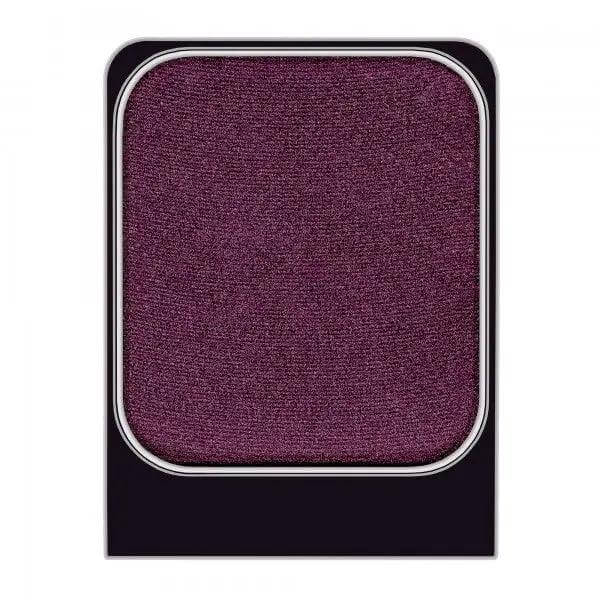 Rich purple Malu Wilz Eyeshadow in 1.4gr compact, offering vibrant color and depth for stunning eye makeup looks.