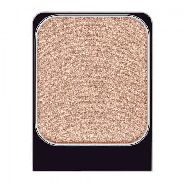 Malu Wilz premium eyeshadow in shimmering nude shade, 1.4g, enhances eye makeup with vibrant color and depth.