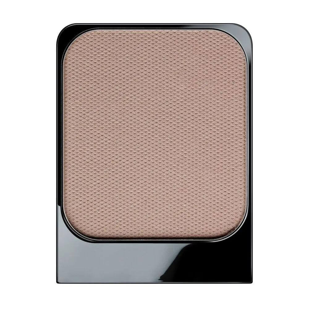 Premium Malu Wilz Eyeshadow compact in neutral shade, ideal for enhancing eye makeup with vibrant color and depth.