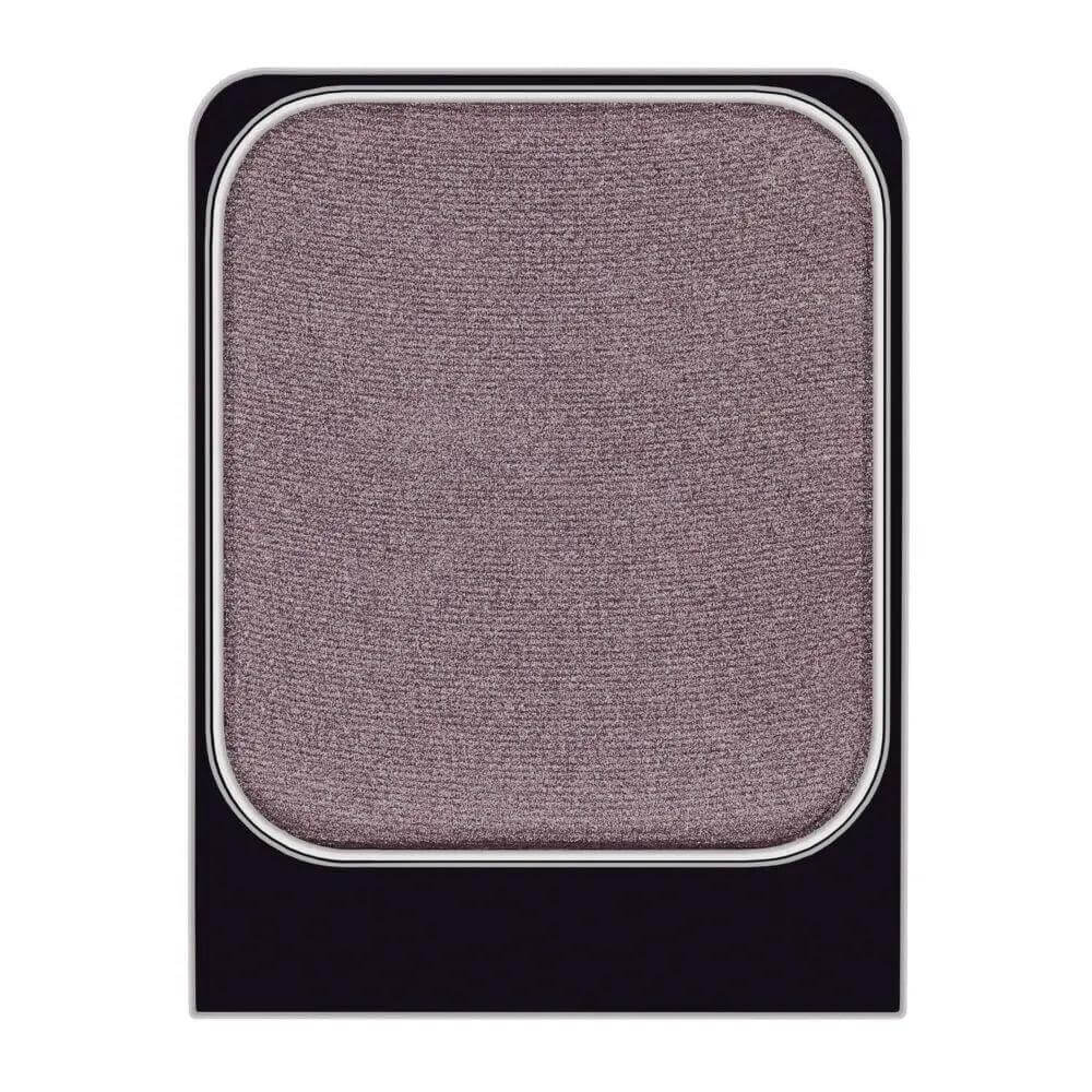 Malu Wilz Eyeshadow 1.4gr in a shimmering mauve shade, ideal for vibrant eye makeup looks.