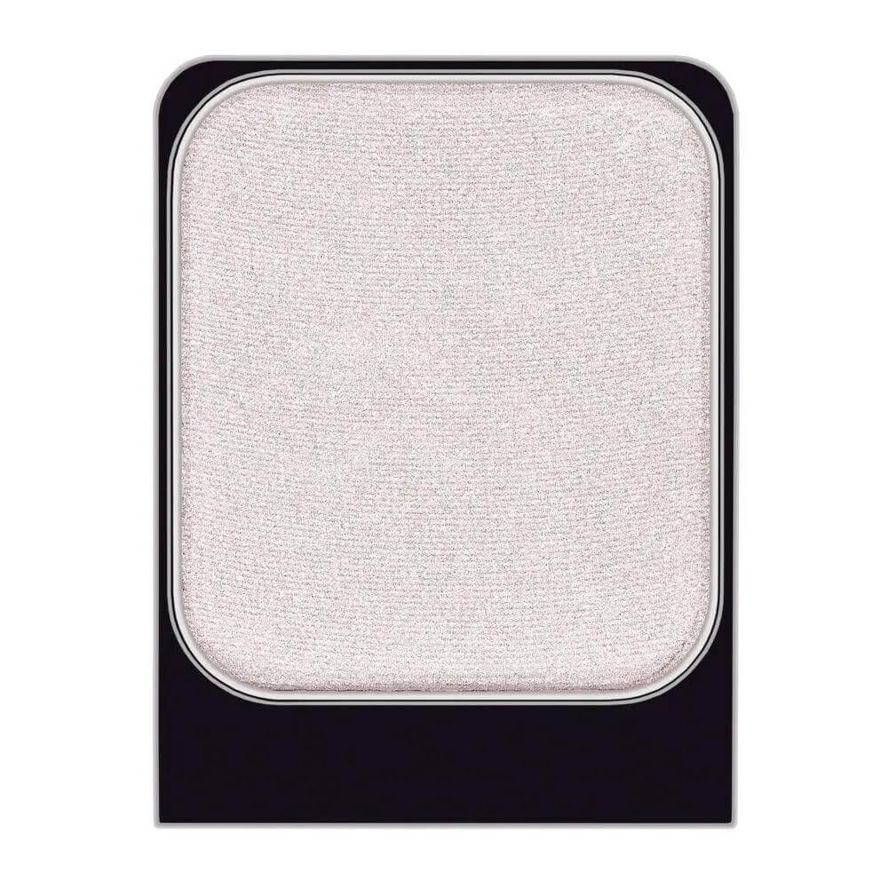 Malu Wilz Eyeshadow 1.4gr in shimmering white shade, premium powder for vibrant eye makeup and depth.