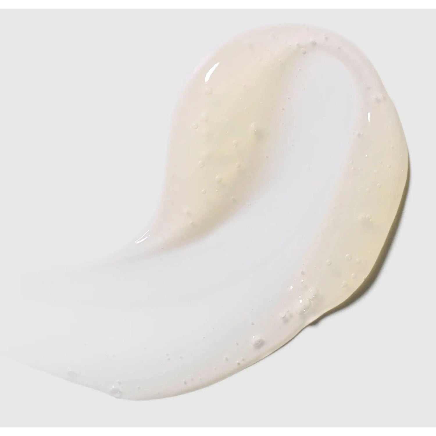 Texture of L'Essentials Pure Cleansing Gelee for acne-prone skin hydration and moisture barrier restoration.