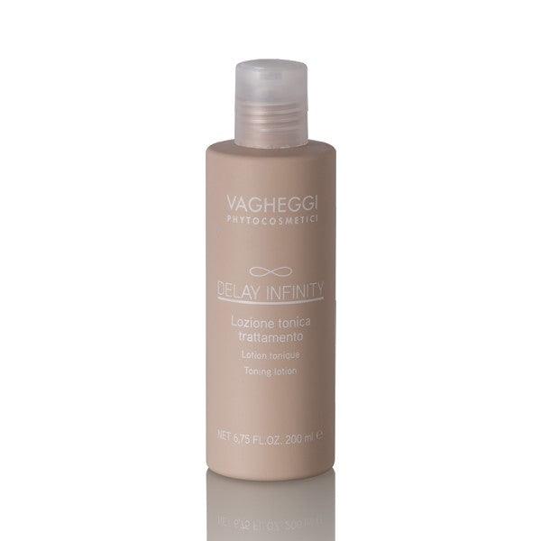 Lotion Tonique Delay Infinity bottle with purple rice extract and hyaluronic acid. 200 ml bottle for skin hydration and cleansing.