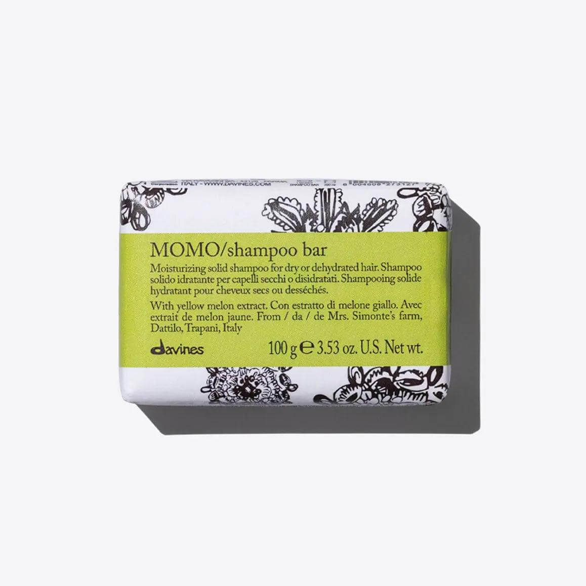 Momo Shampoo Bar - Moisturizing solid shampoo for dry hair with melon extract, 100g packaging. Provides hydration, softness, and shine.