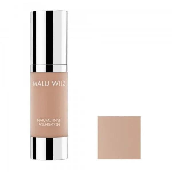 Malu Wilz Natural Finish Foundation 30ml bottle with color swatch, offering a radiant complexion and skin tone balance.