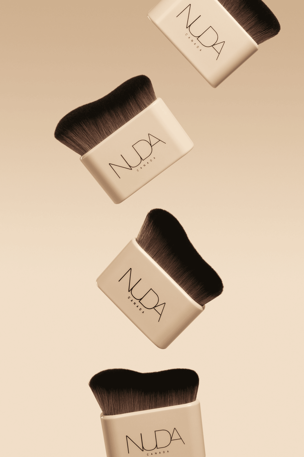 Nuda Blending Brush with ultra-soft vegan bristles for flawless tanning and contouring, perfect for beginners and professionals.
