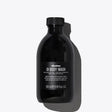 Oi Body Wash bottle with moisturizing shower gel for gentle cleansing and hydration, featuring a rich foam and exquisite fragrance.
