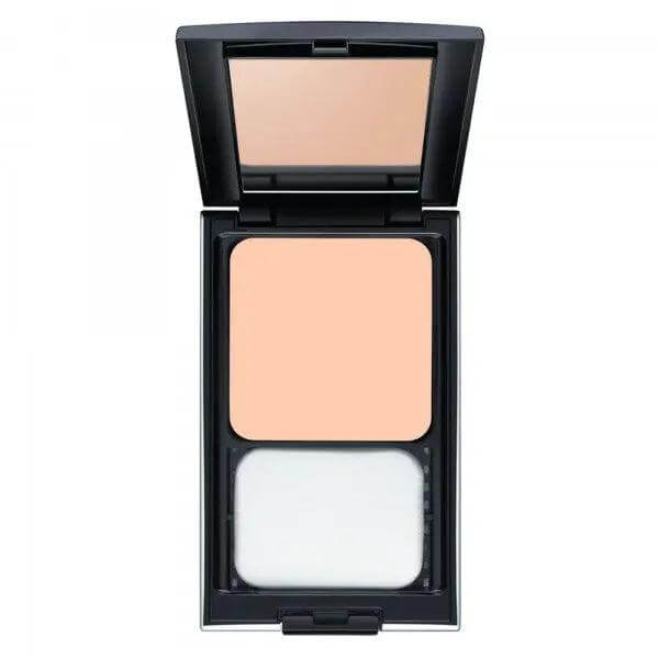 Malu Wilz Perfect Finish Powder Foundation compact with mirror and applicator, delivering a matte, flawless complexion.