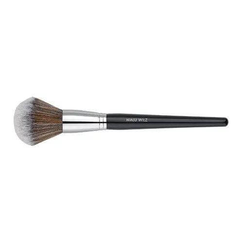 Malu Wilz Powder Brush for flawless makeup application, perfect for loose and pressed powders. Premium quality, essential beauty tool.