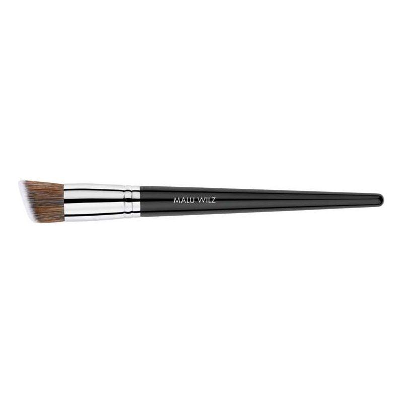 Malu Wilz Professional Foundation Brush for flawless liquid and cream foundation application, featuring sleek black handle.