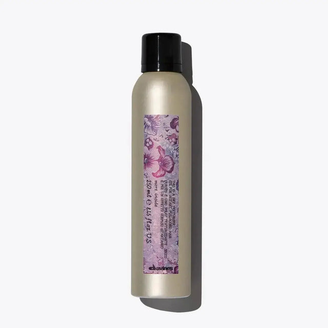 Davines This Is A Dry Texturizer styling product for all hair types, enhances volume and texture, lightweight and natural feel.