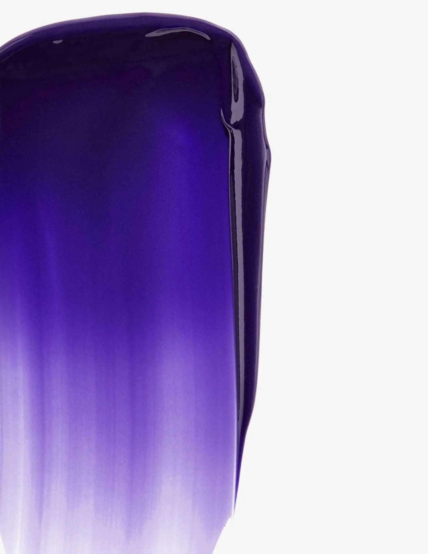 Purple creamy texture of Redken Color Extend Blondage Anti Brass Mask designed to neutralize brassiness in blonde hair.